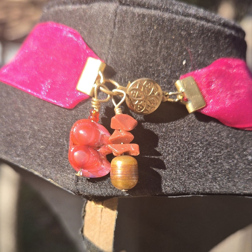 Agate pearl & sunstone natural Pink ribbon & Gold Necklace handmade 16" - Picture 5 of 5